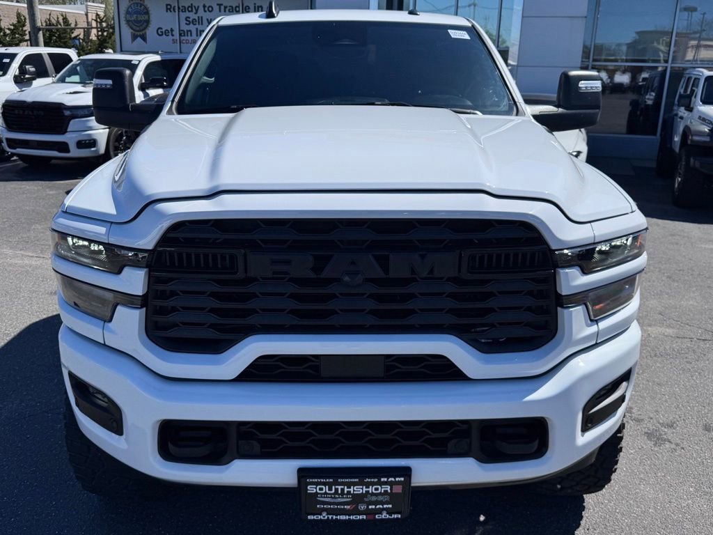 Used 2025 RAM 2500 Big Horn AWD/4WD image 2