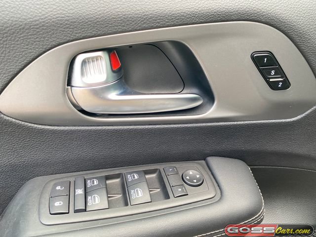 Used 2025 Chrysler Pacifica Select FWD image 24