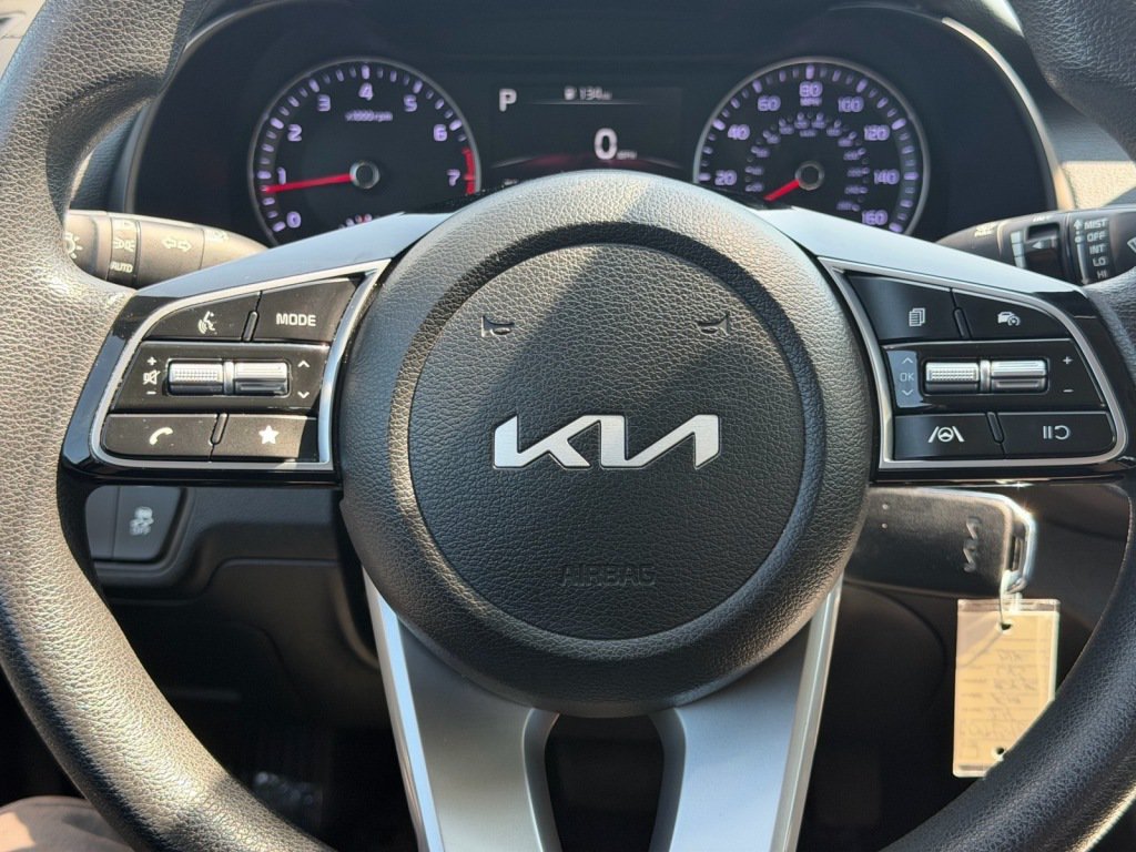 Used 2024 Kia Forte LXS w/ LXS Technology Package FWD image 15