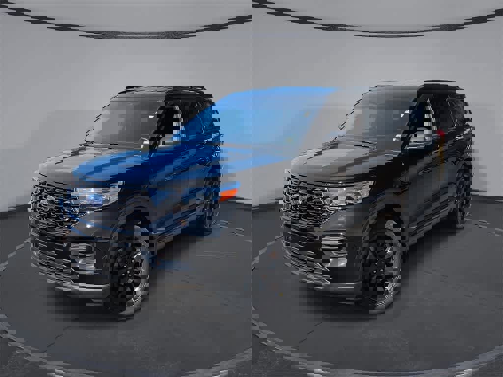 Certified 2021 Ford Explorer XLT w/ Class III Trailer Tow Package