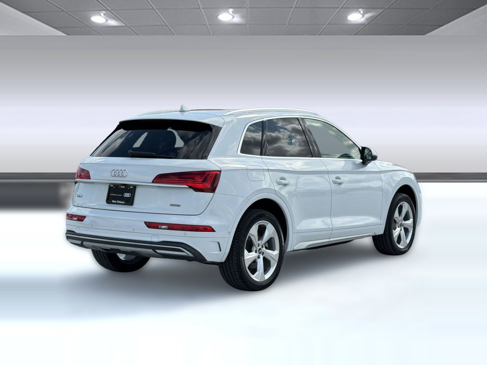 Used 2021 Audi Q5 Prestige w/ Prestige Package AWD/4WD image 9
