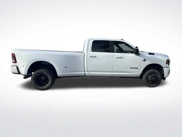 Used 2024 RAM 3500 Big Horn w/ Night Edition AWD/4WD image 6