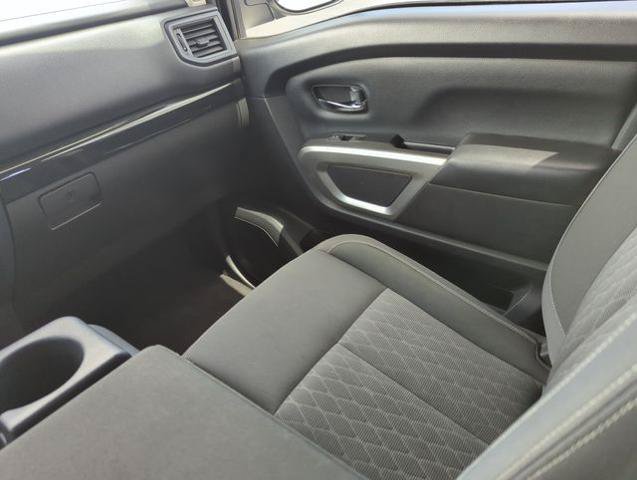 Certified 2023 Nissan Titan SV RWD image 27