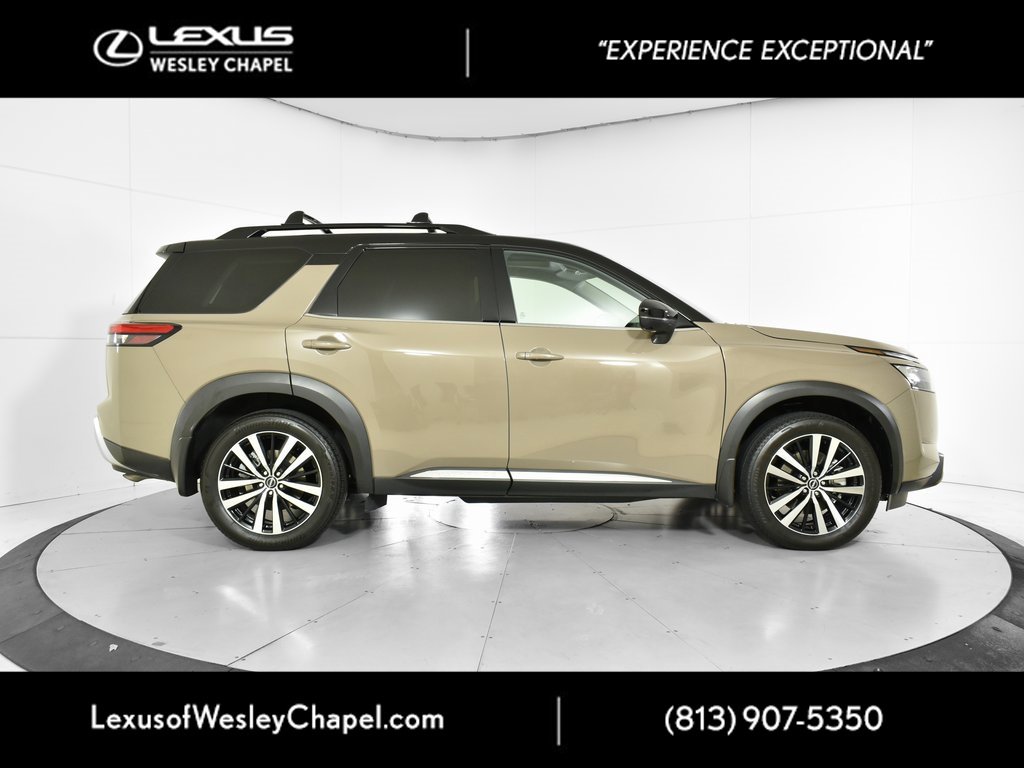 Used 2025 Nissan Pathfinder Platinum w/ Cargo Package image 4