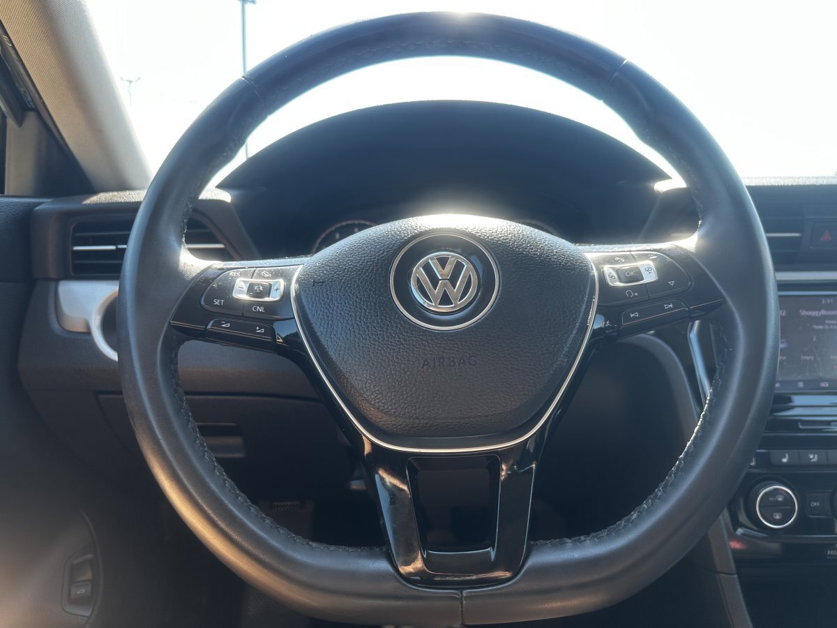 Used 2021 Volkswagen Passat 2.0T SE image 24