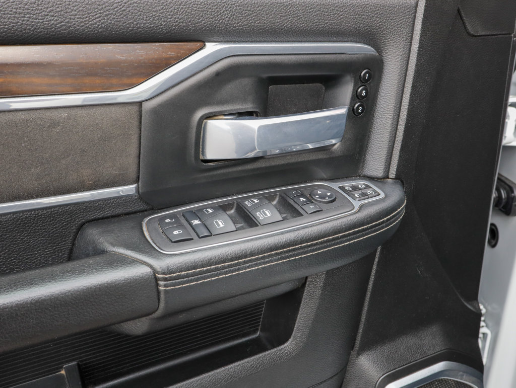 Used 2024 RAM 2500 Laramie AWD/4WD image 16