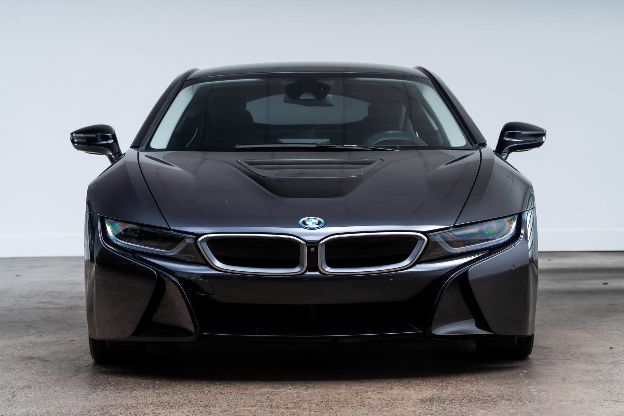 Used 2020 BMW i8 Coupe AWD/4WD image 3