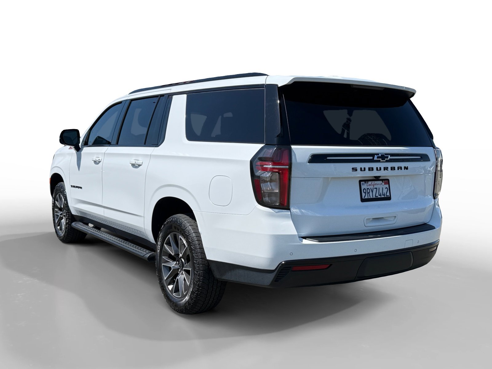 Used 2024 Chevrolet Suburban Z71 w/ Luxury Package AWD/4WD image 3
