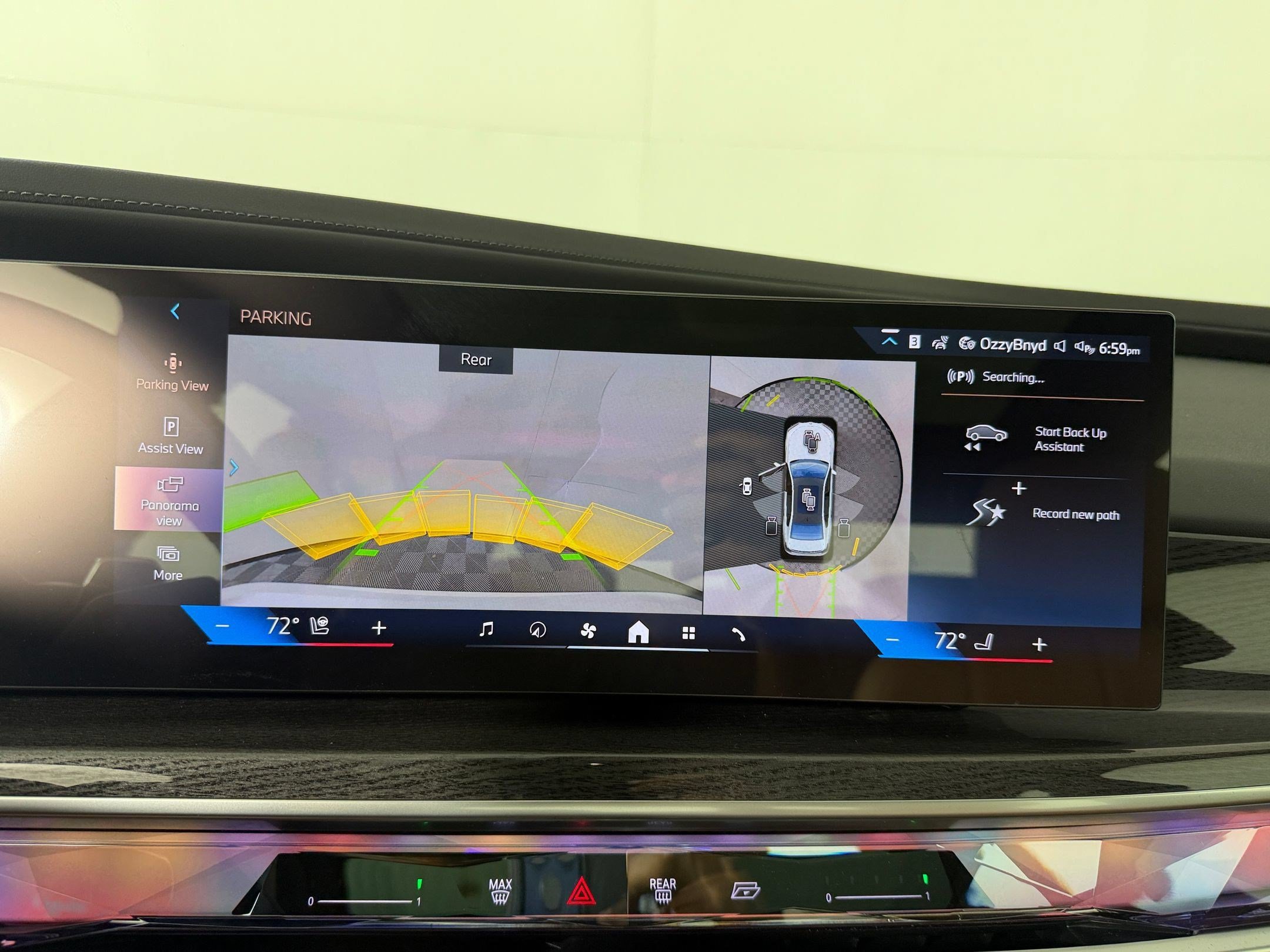 Used 2026 BMW 740i xDrive AWD/4WD image 18
