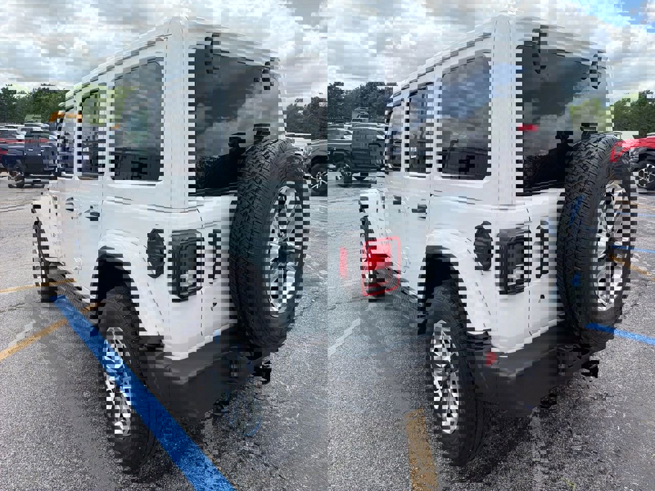 Used 2020 Jeep Wrangler Unlimited Sahara w/ Uconnect 4C Nav & Sound Group AWD/4WD image 7