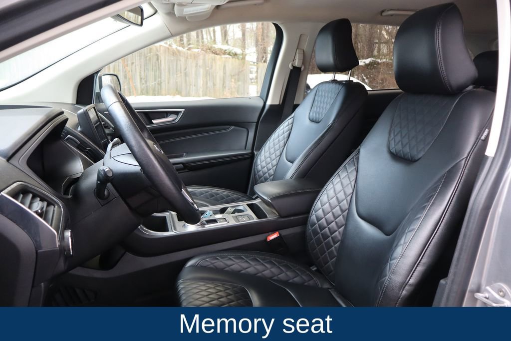 Used 2024 Ford Edge Titanium image 10