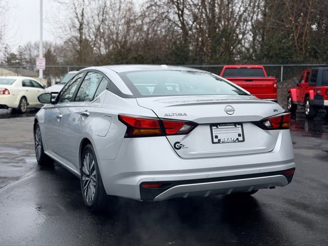 Used 2024 Nissan Altima 2.5 SV image 5