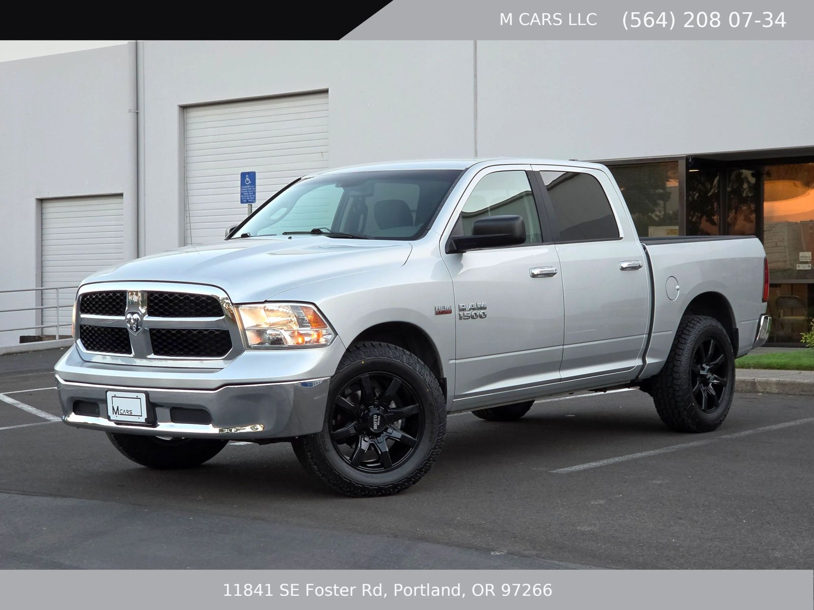 Used 2014 RAM 1500 Classic SLT AWD/4WD image 2