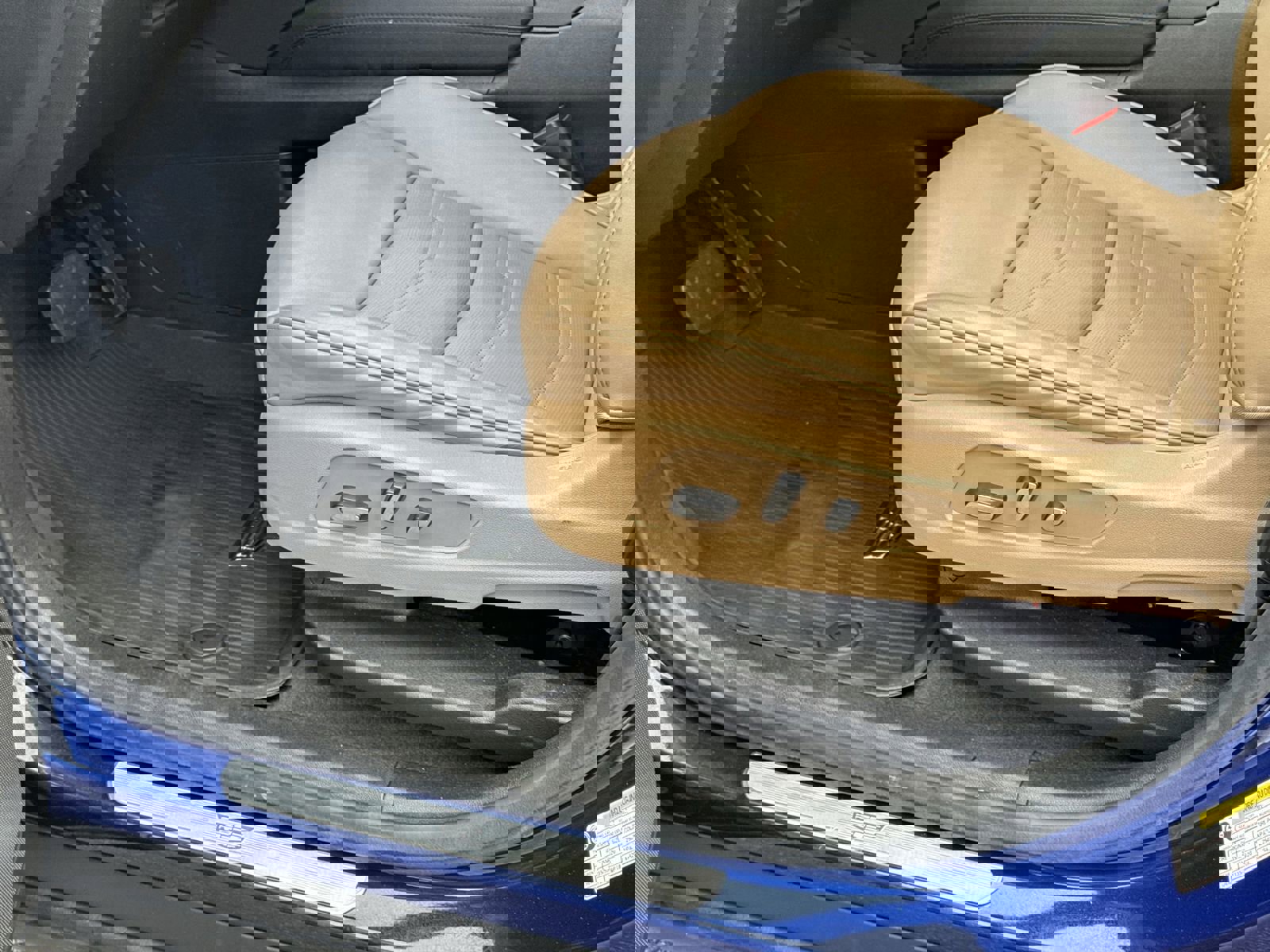 Used 2024 Cadillac XT6 Premium Luxury w/ Platinum Package image 17