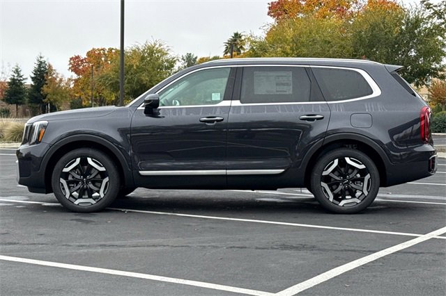 New 2025 Kia Telluride S image 10