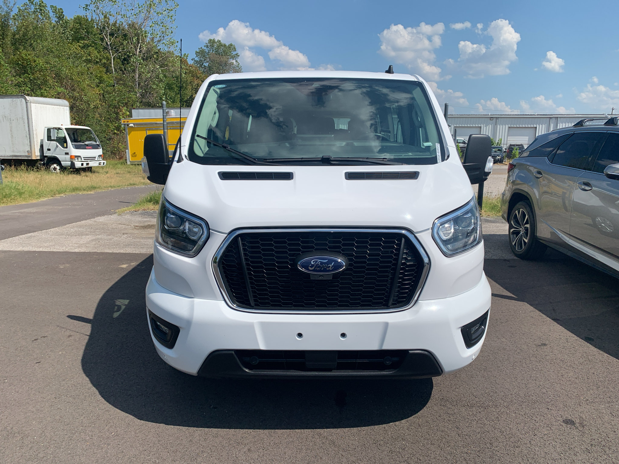 Used 2023 Ford Transit 350 XLT RWD image 7