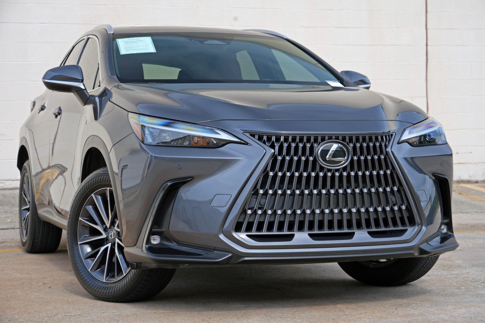 Used 2024 Lexus NX 350h AWD image 4