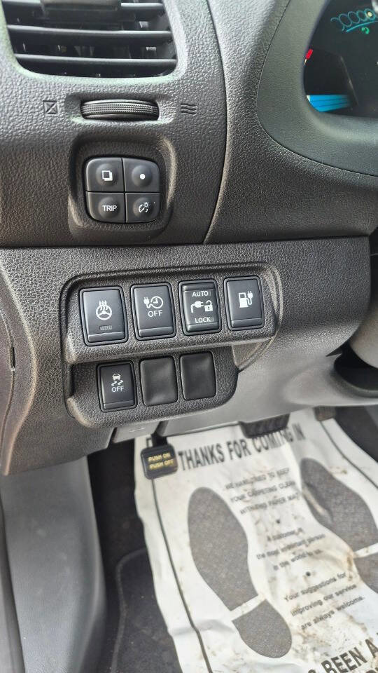 Used 2014 Nissan Leaf S image 39