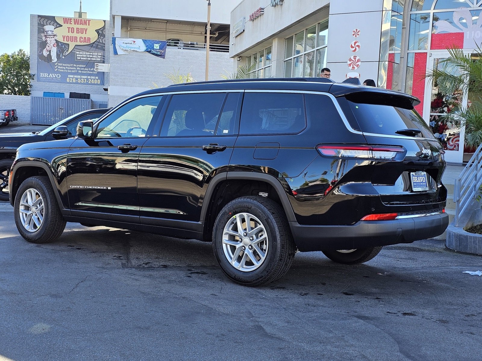 New 2025 Jeep Grand Cherokee L Laredo image 5