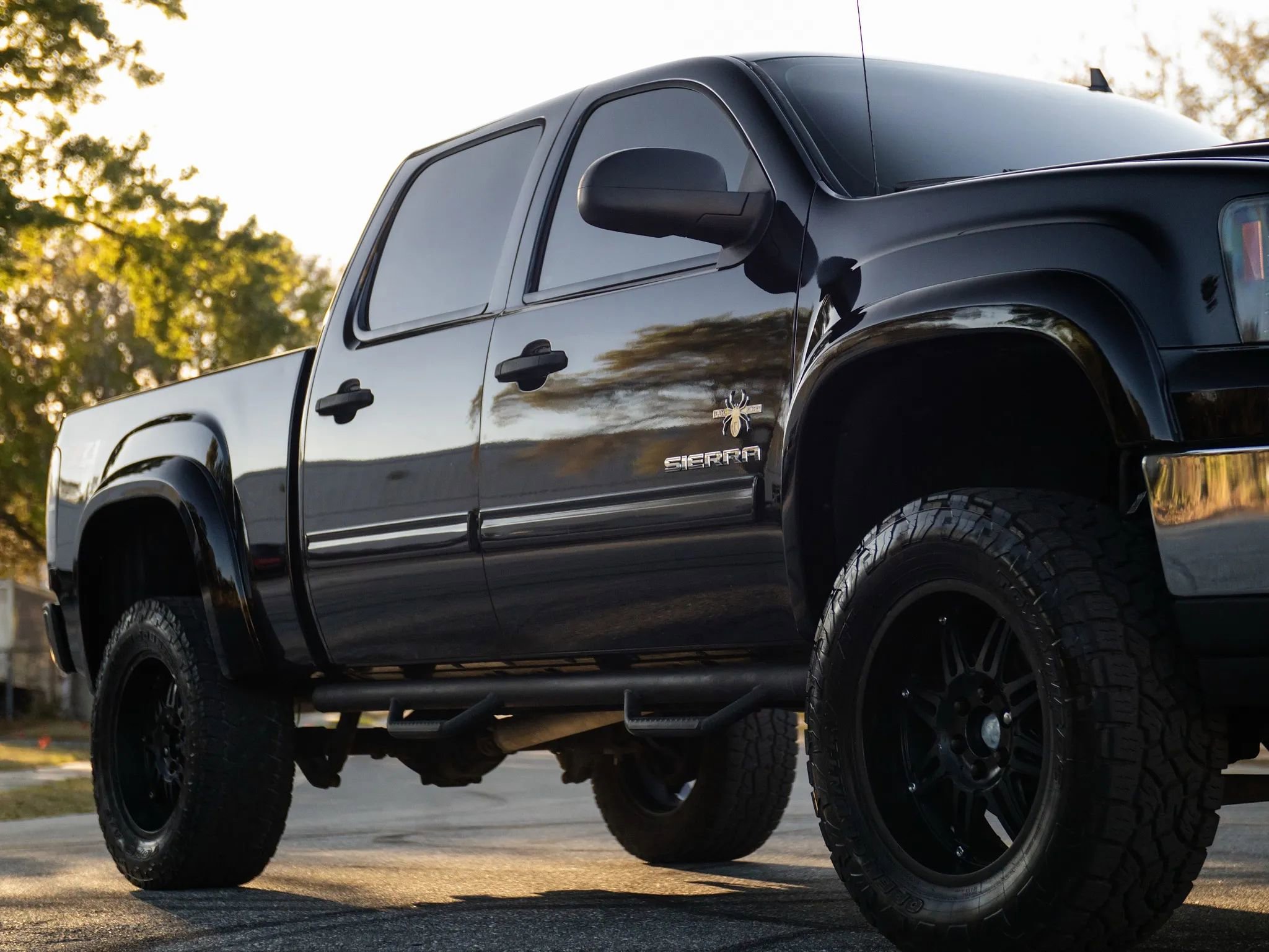 Used 2013 GMC Sierra 1500 SLE w/ Power Tech Package image 4