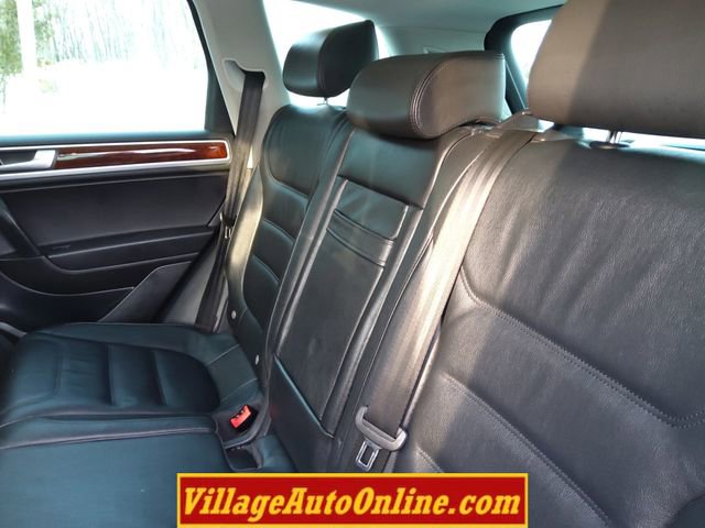 Used 2014 Volkswagen Touareg VR6 image 26
