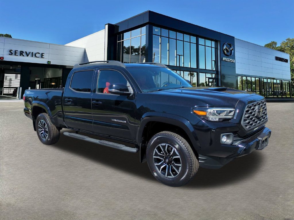 Used 2020 Toyota Tacoma TRD Sport w/ Technology Package RWD image 2