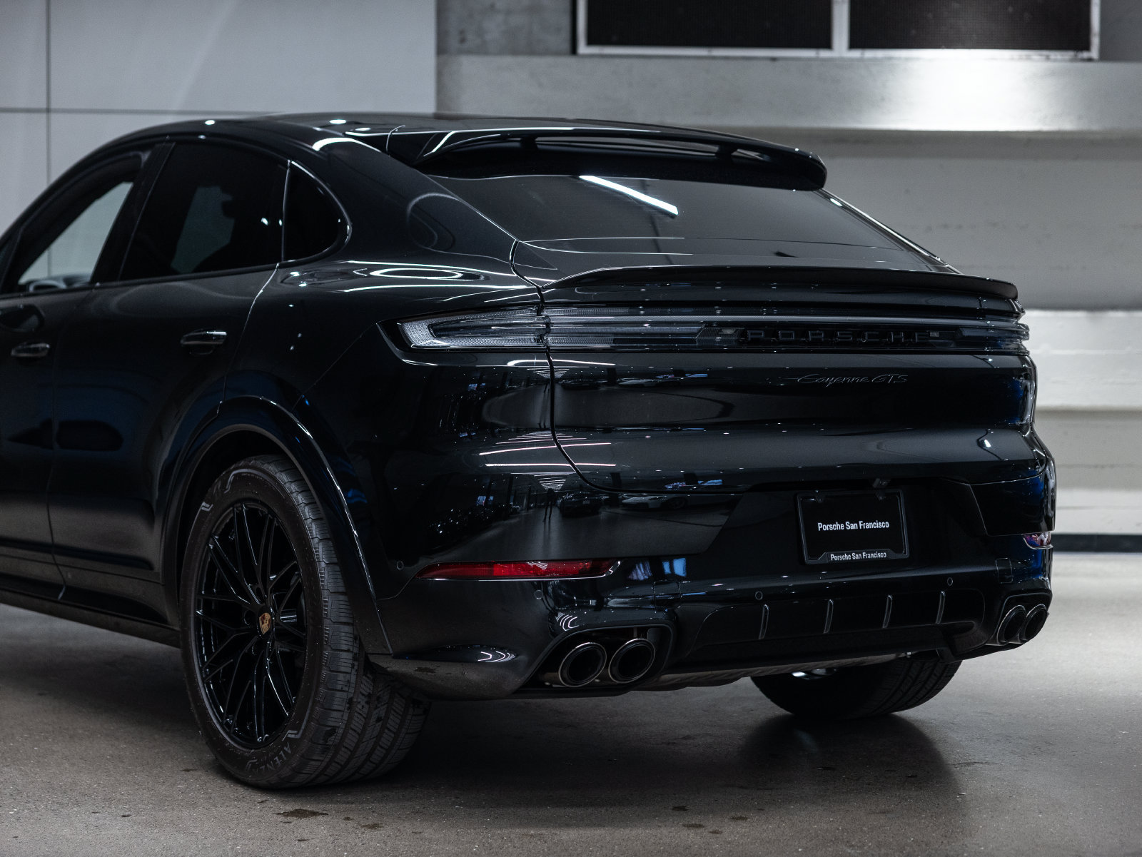 Certified 2025 Porsche Cayenne GTS AWD/4WD image 23