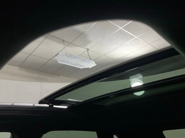 Certified 2025 Cadillac XT5 Premium Luxury w/ Technology Package image 17