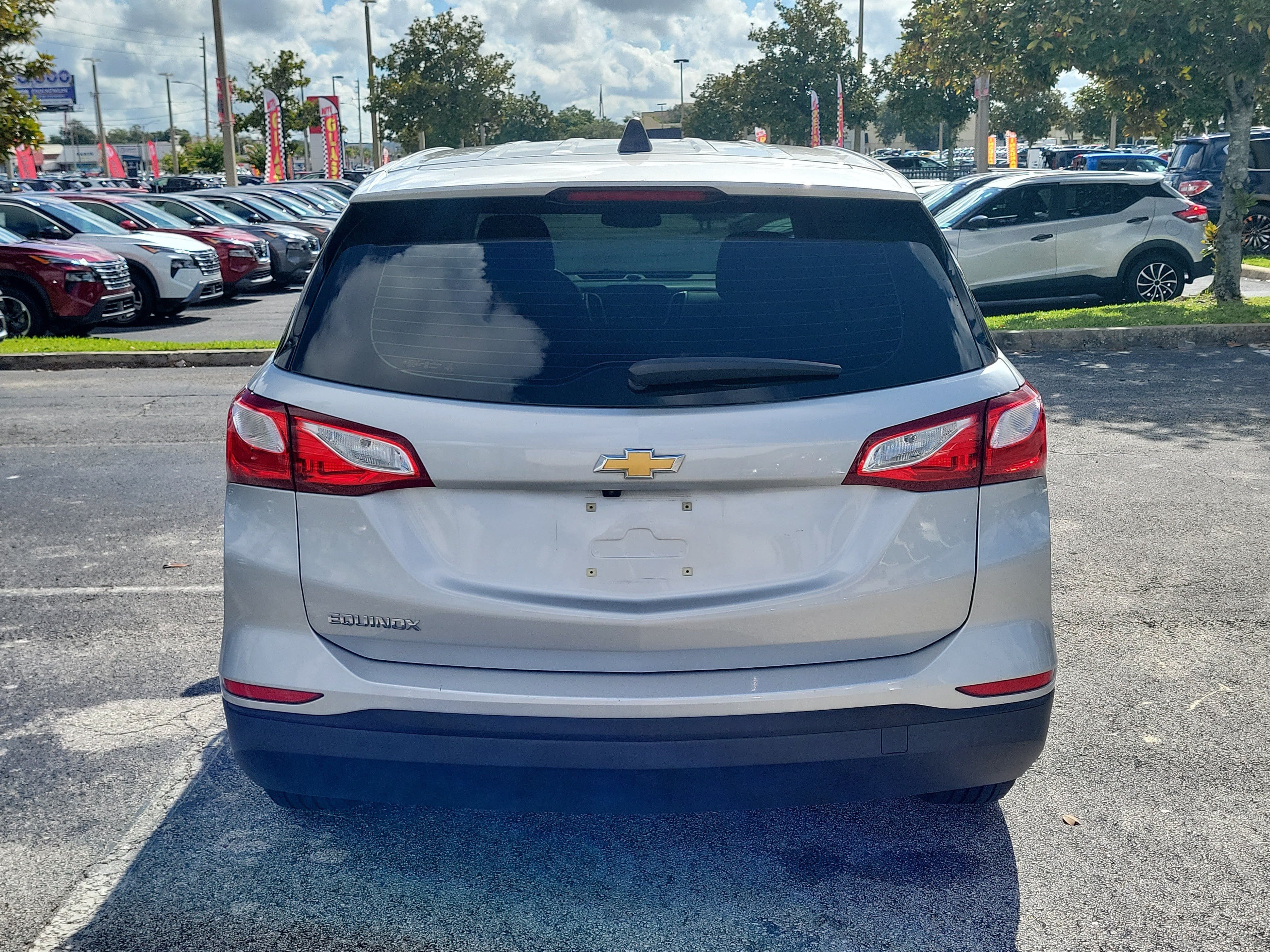 Used 2021 Chevrolet Equinox LS FWD image 5