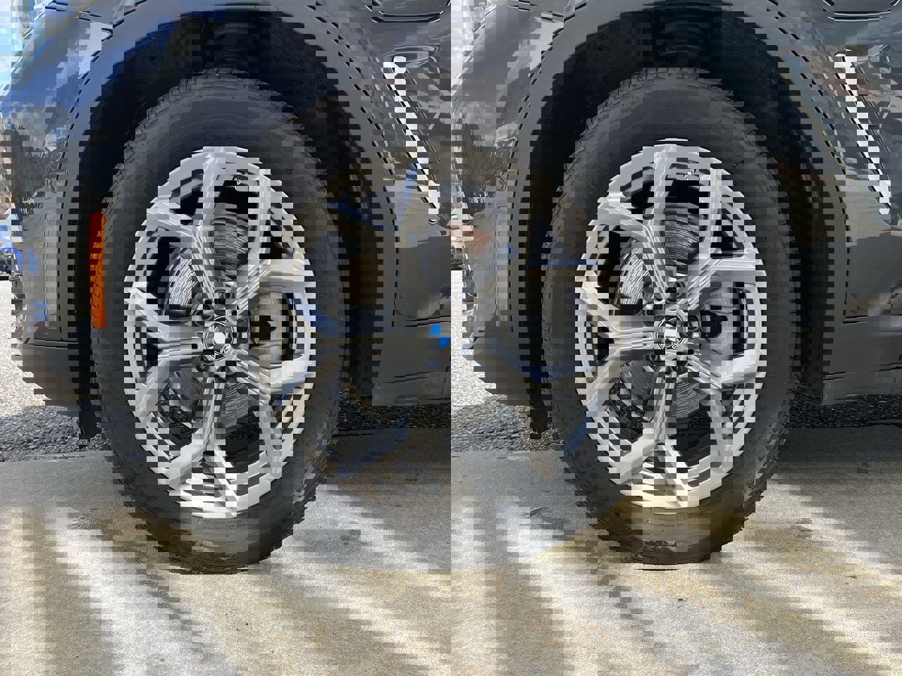 Used 2021 BMW X3 xDrive30e w/ Executive Package image 13