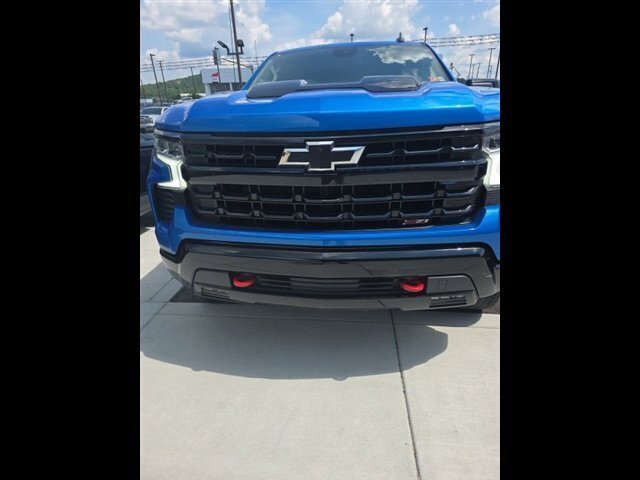 Used 2025 Chevrolet Silverado 1500 LT Trail Boss w/ Convenience Package II AWD/4WD image 13