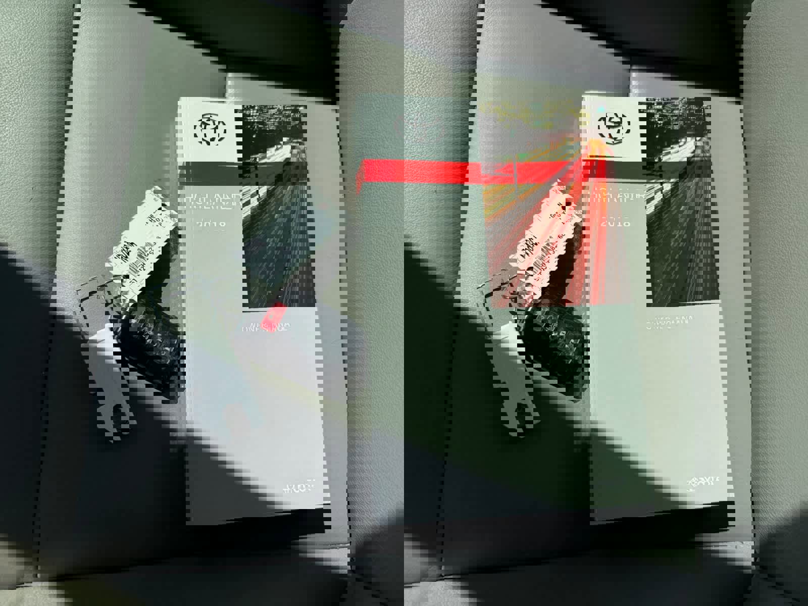 Used 2018 Toyota Highlander XLE AWD/4WD image 22