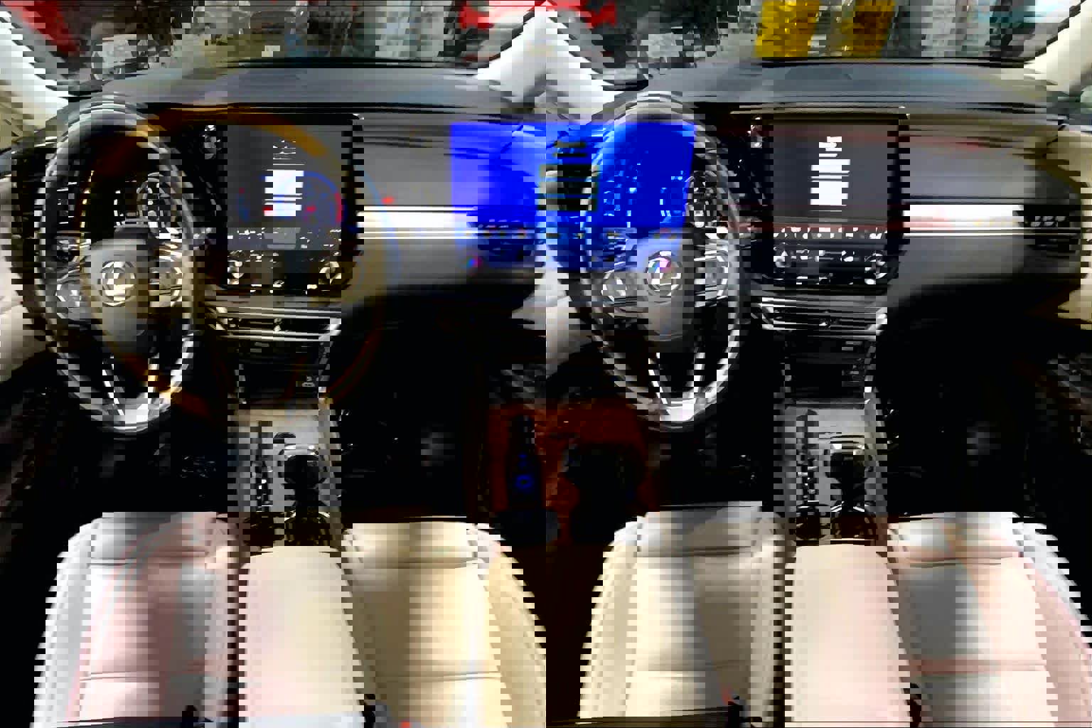 Certified 2023 Lexus RX 350 Luxury w/ Accessory Package (K3) image 16