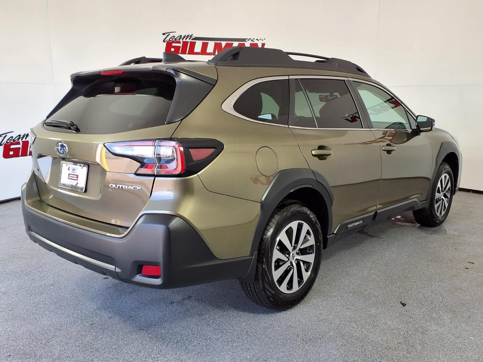 Certified 2025 Subaru Outback Premium AWD/4WD image 26