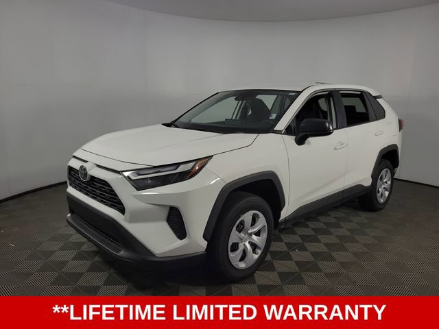 Used 2024 Toyota RAV4 LE image 3