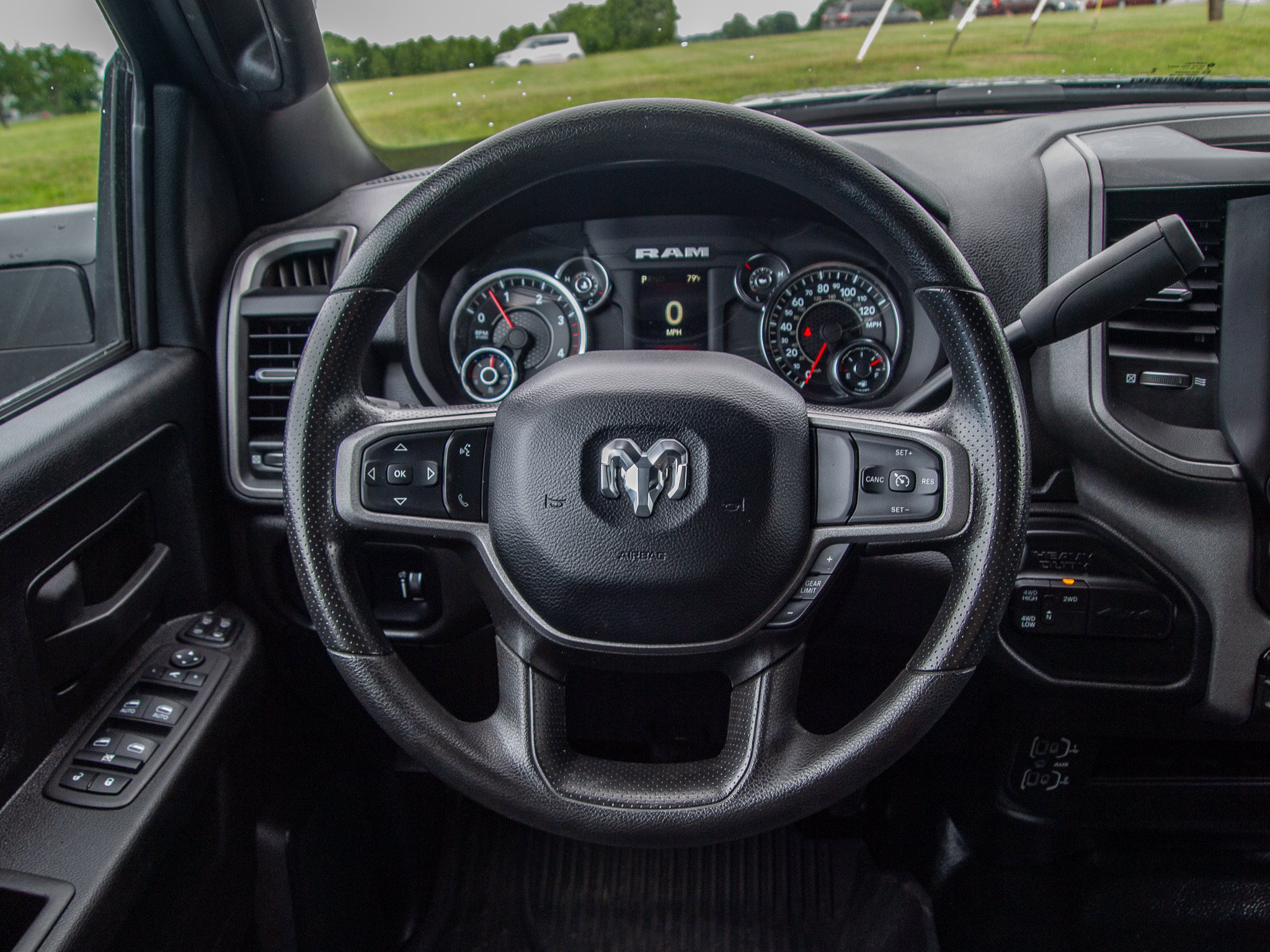 Used 2024 RAM 3500 Tradesman w/ Chrome Appearance Group AWD/4WD image 21