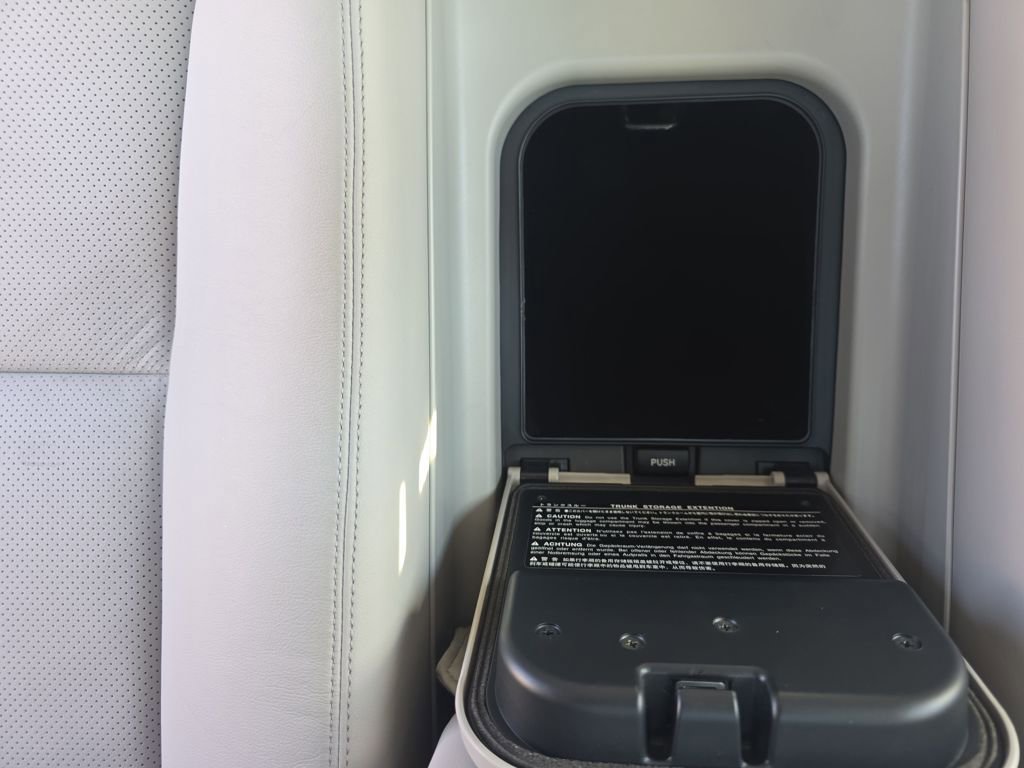 Used 2009 Lexus LS 460 AWD image 51