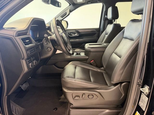 Used 2023 Chevrolet Suburban Z71 w/ Luxury Package AWD/4WD image 21