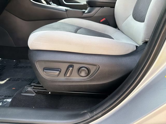 Used 2023 Toyota RAV4 XLE w/ Convenience Package AWD/4WD image 19