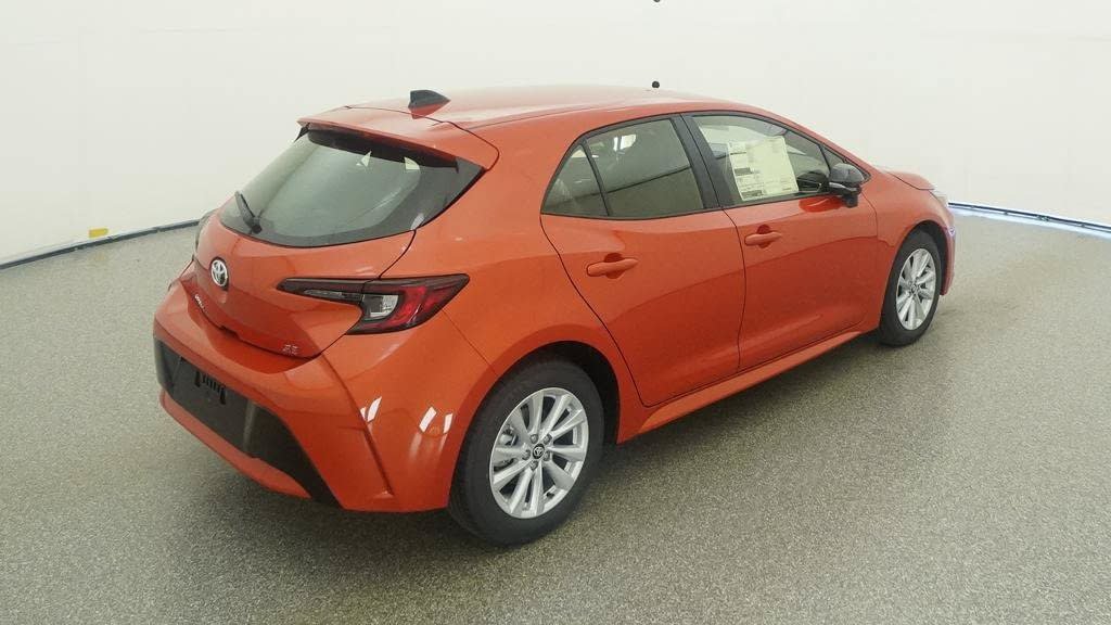 New 2027 Toyota Corolla SE FWD image 9