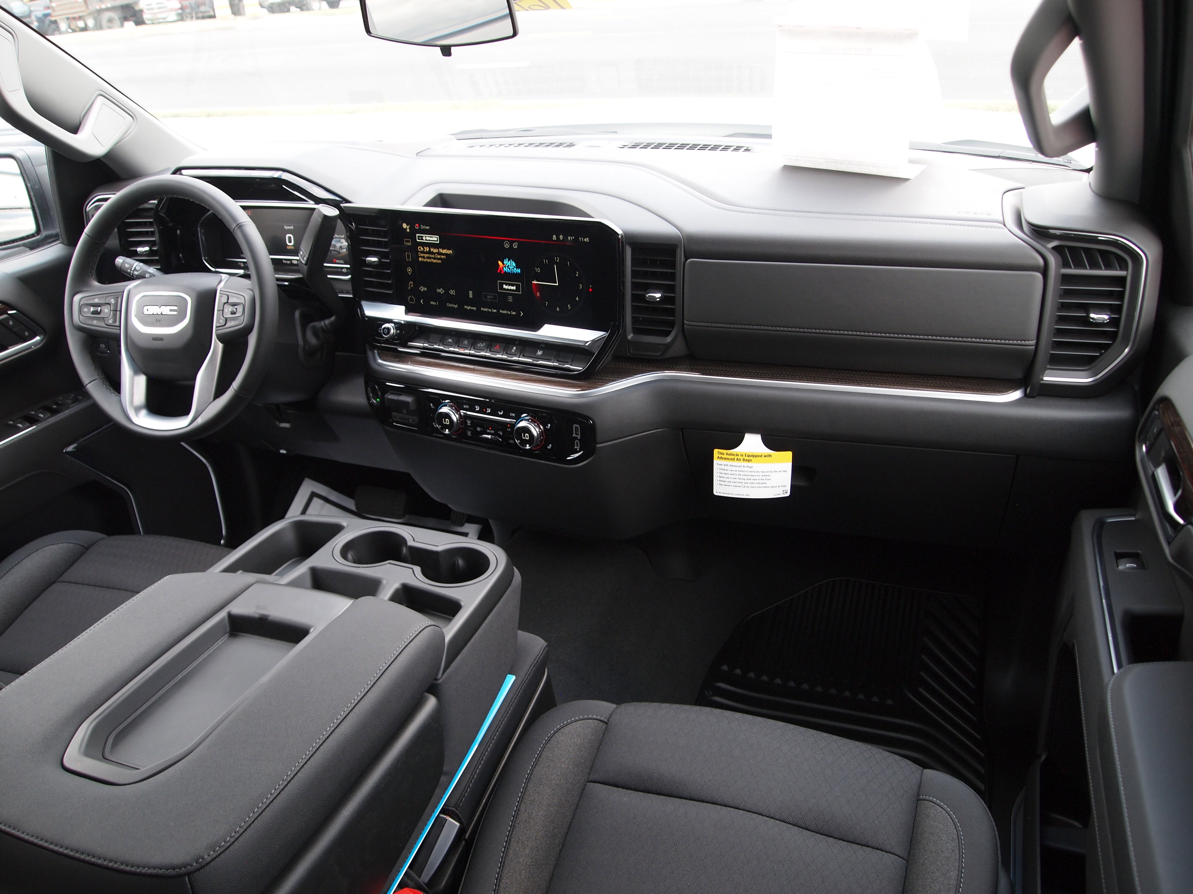 Used 2025 GMC Sierra 1500 Elevation image 28