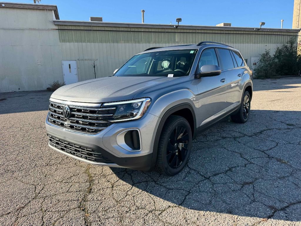 New 2026 Volkswagen Atlas SE image 3