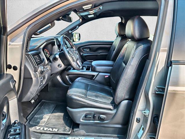Used 2022 Nissan Titan PRO-4X w/ Pro-4x Convenience Package AWD/4WD image 16