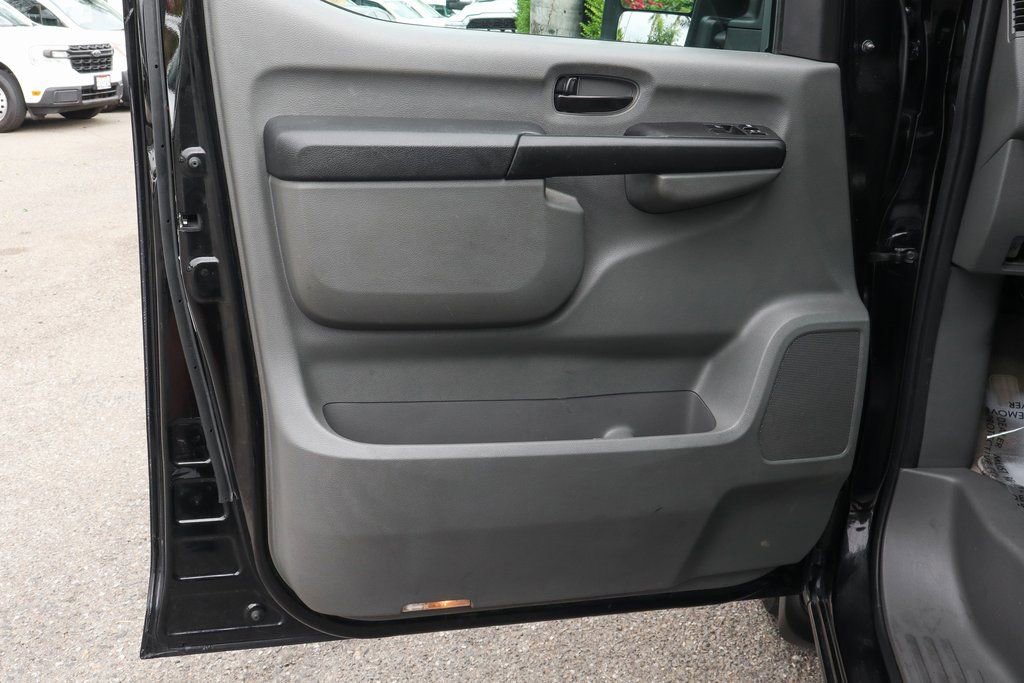 Used 2020 Nissan NV 3500 SL image 18