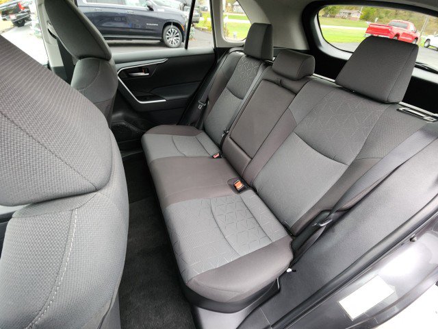 Used 2025 Toyota RAV4 XLE image 22