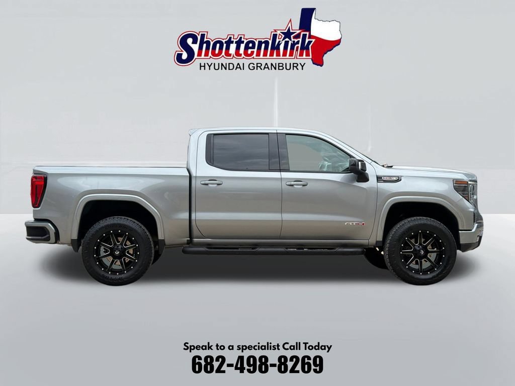 Used 2023 GMC Sierra 1500 AT4 w/ Technology Package AWD/4WD image 5