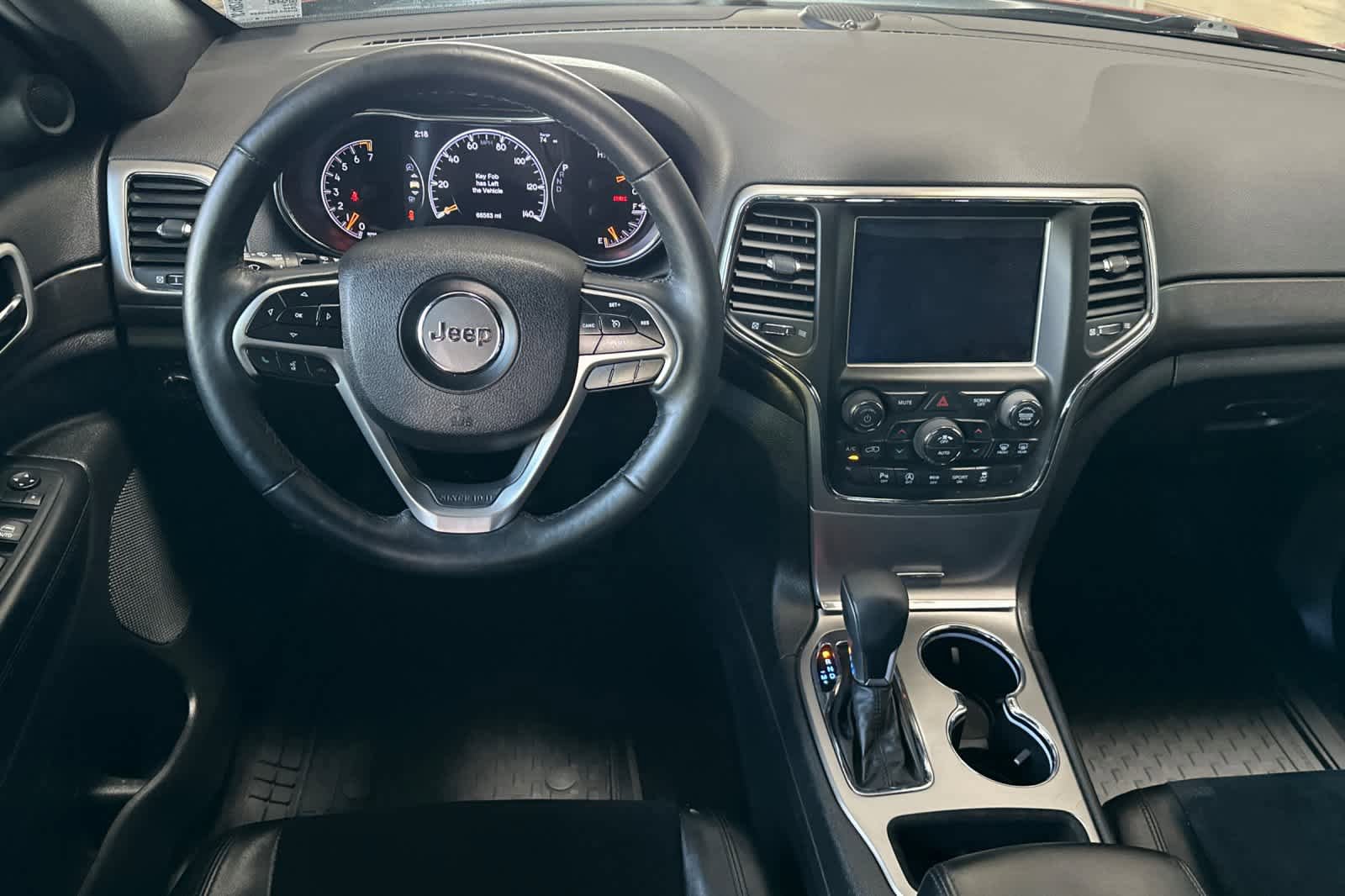 Used 2018 Jeep Grand Cherokee Altitude AWD/4WD image 15