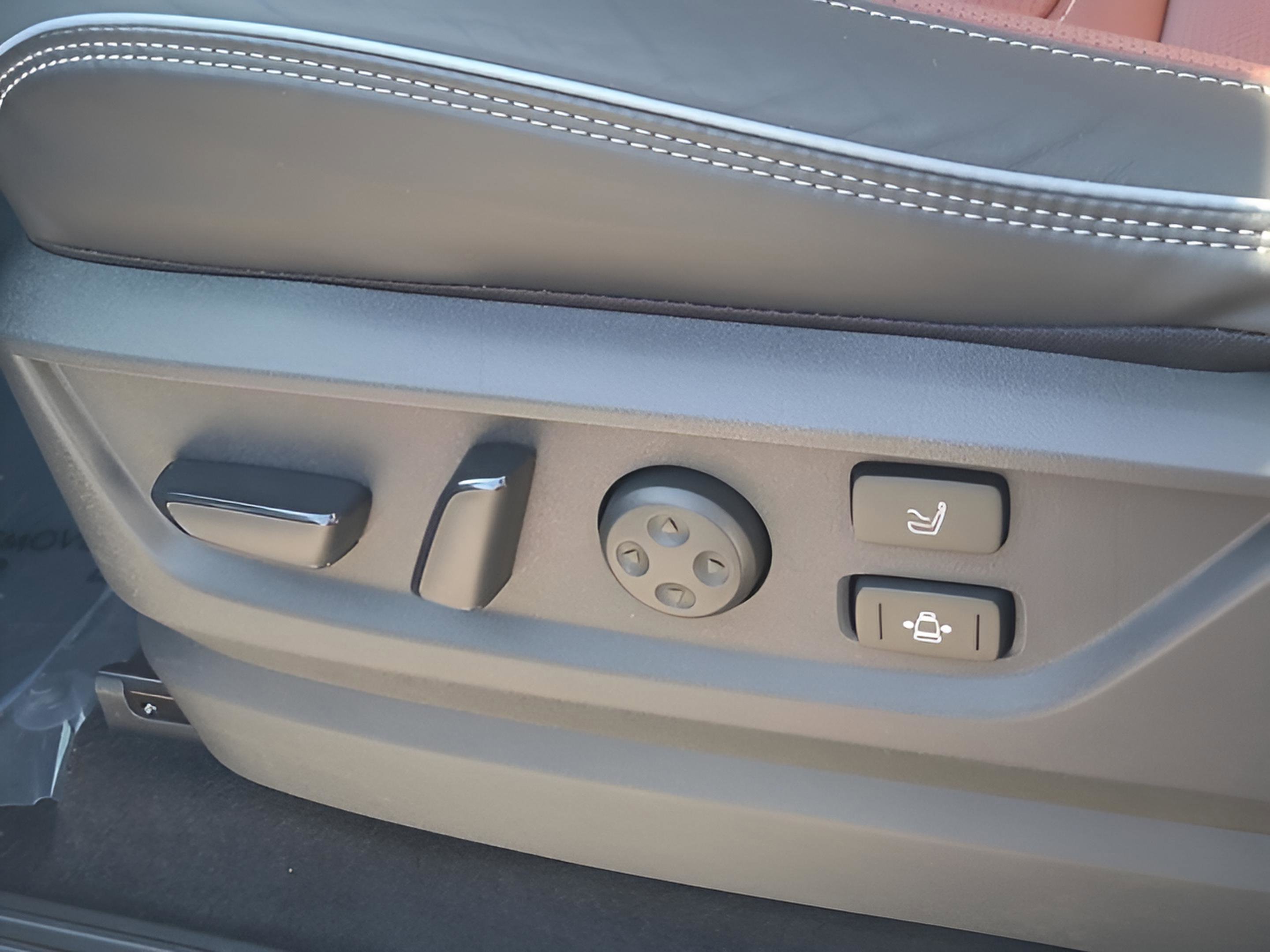 New 2026 INFINITI QX80 Autograph w/ Premium Cargo Package image 23