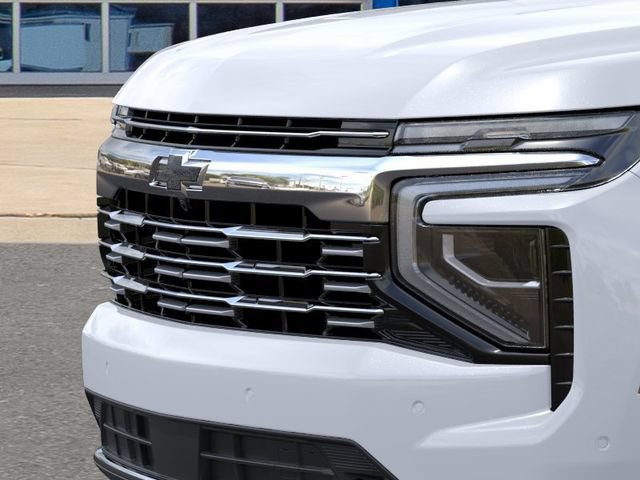New 2026 Chevrolet Suburban Premier w/ Sun And Tow Package AWD/4WD image 16