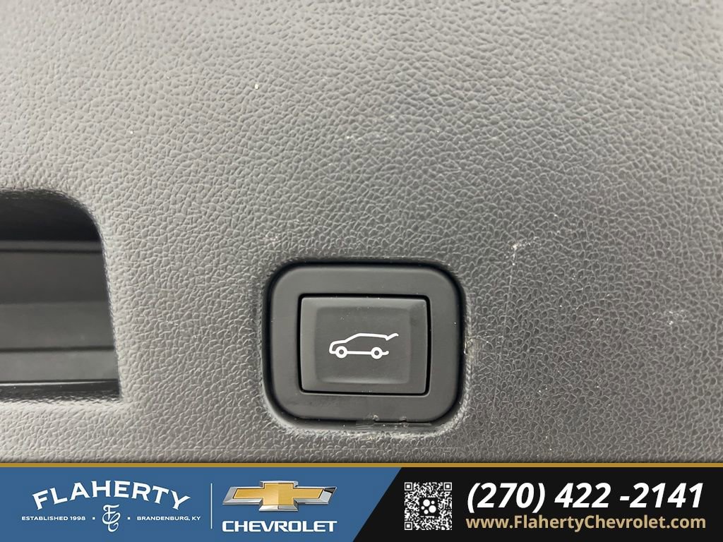 Used 2024 Chevrolet Traverse LT FWD image 21